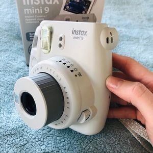 Fujifilm Instax Mini 9 • White Polaroid Camera